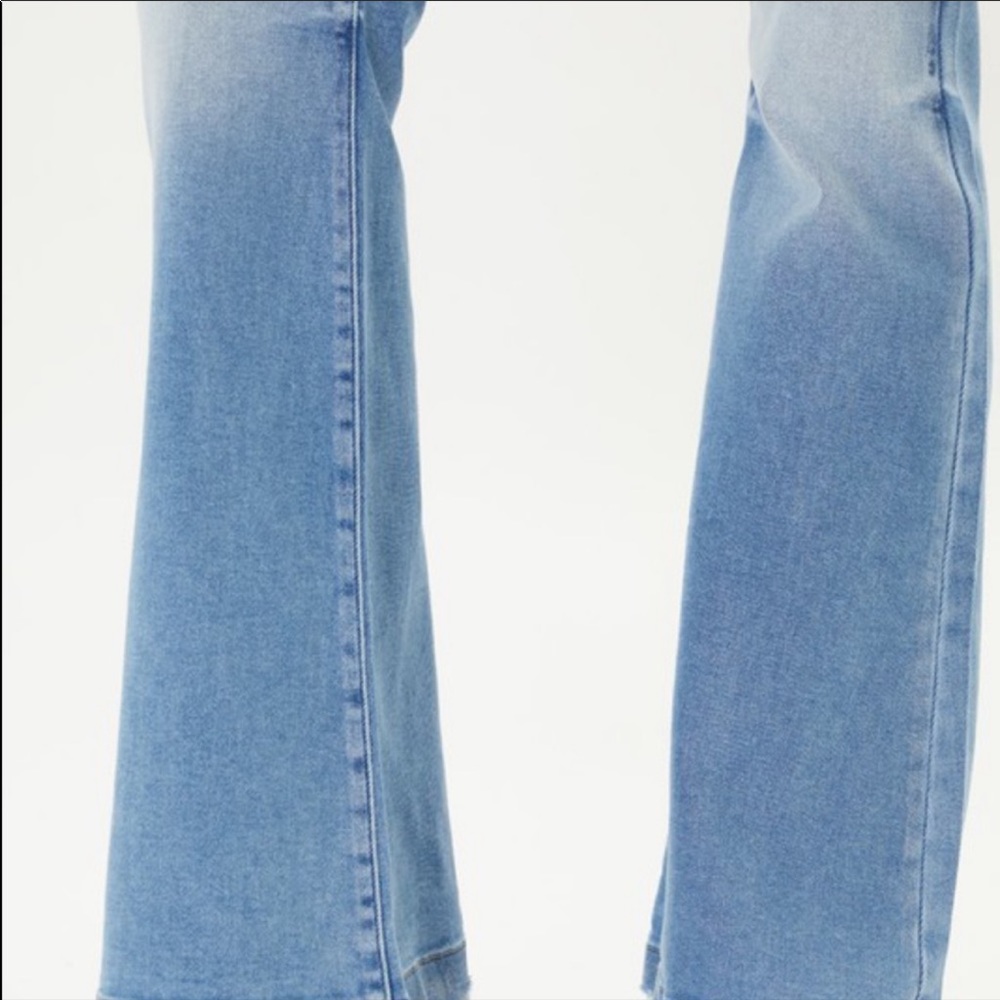 NWT High Rise Waist Flare Wide Leg Light Wash Jeans Denim Bell Bottom Pants - Picture 3 of 5